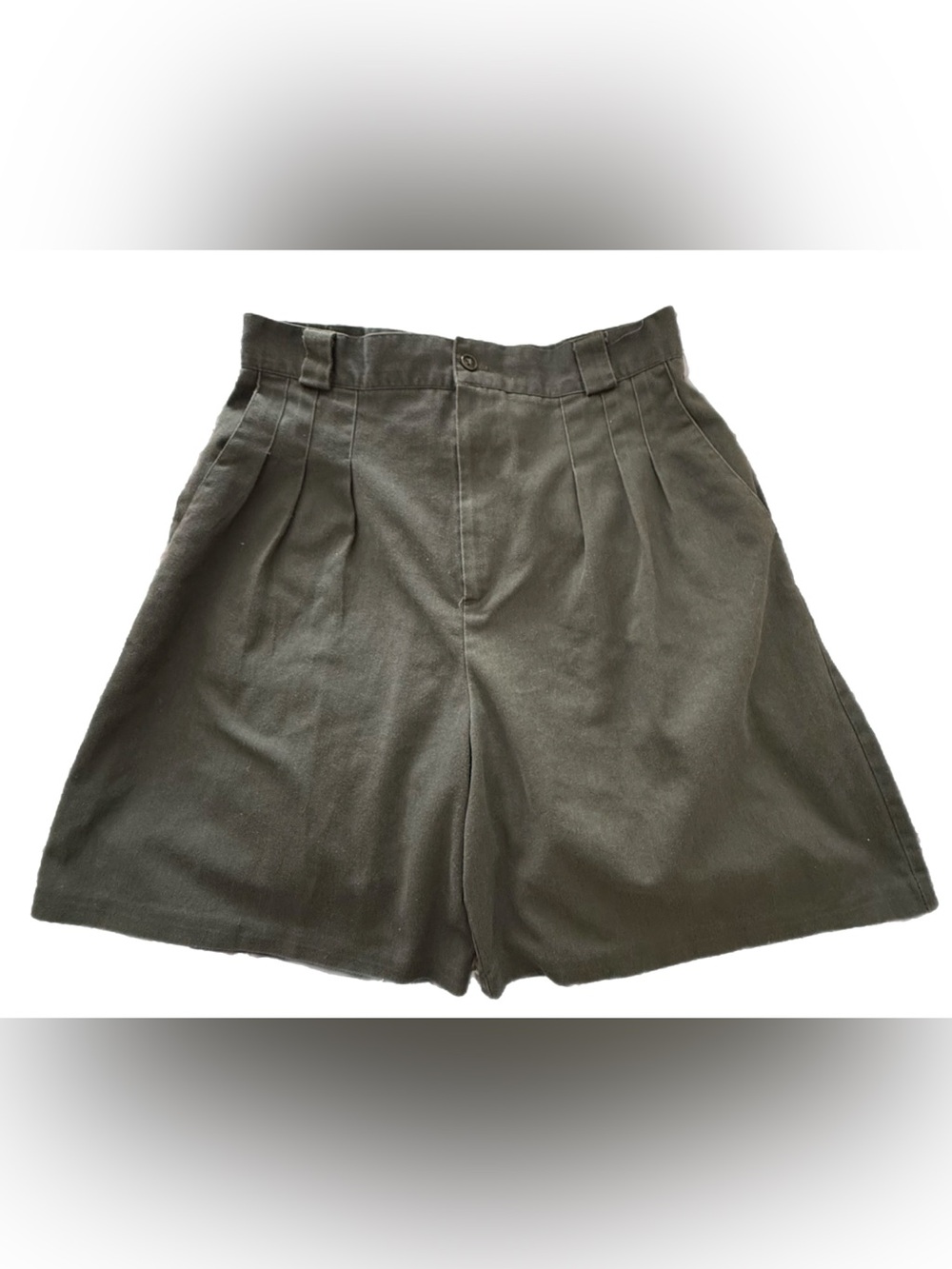 Vintage Briggs NewYork Nineties High waisted wide leg Shorts olive green size 12